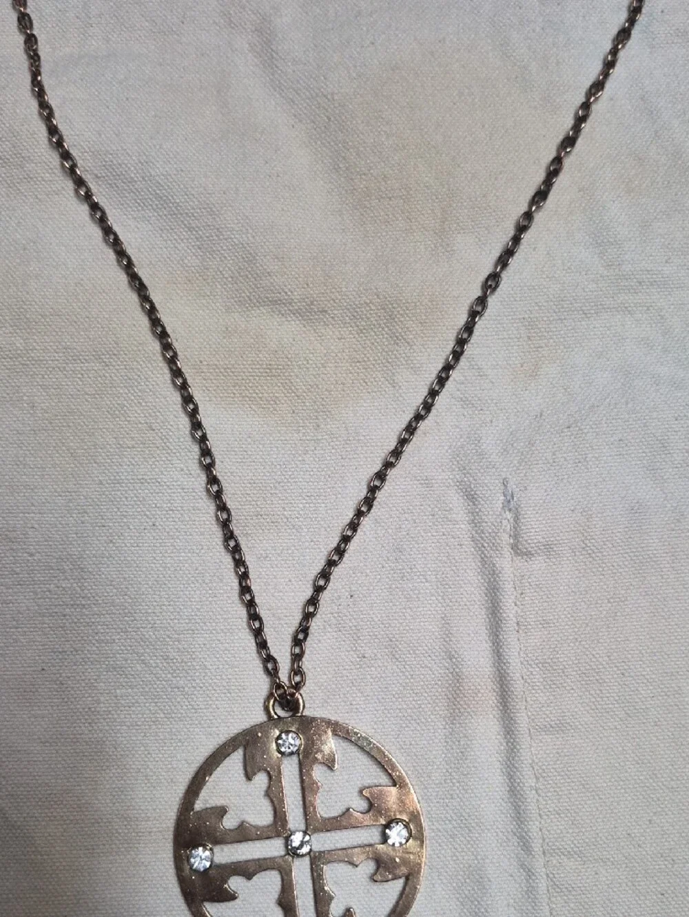 The Unbranded Brand elegant silver